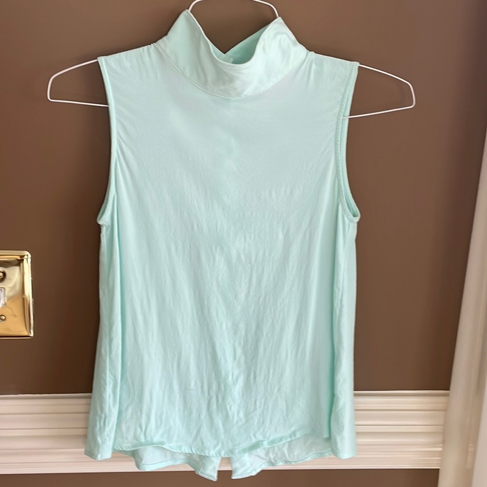 Sleeveless blouse